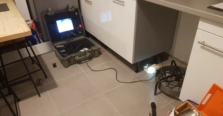 Débouchage et inspection vidéo d'une canalisation dans un appartement à Lavelanet de Comminges, Saint-Gaudens, LR 31